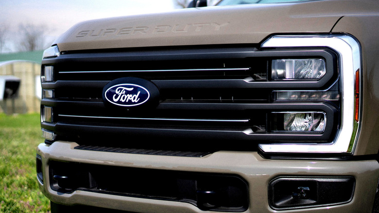 2027_Ford_Super_Duty_Carhartt_Package_F_250_Grille copy