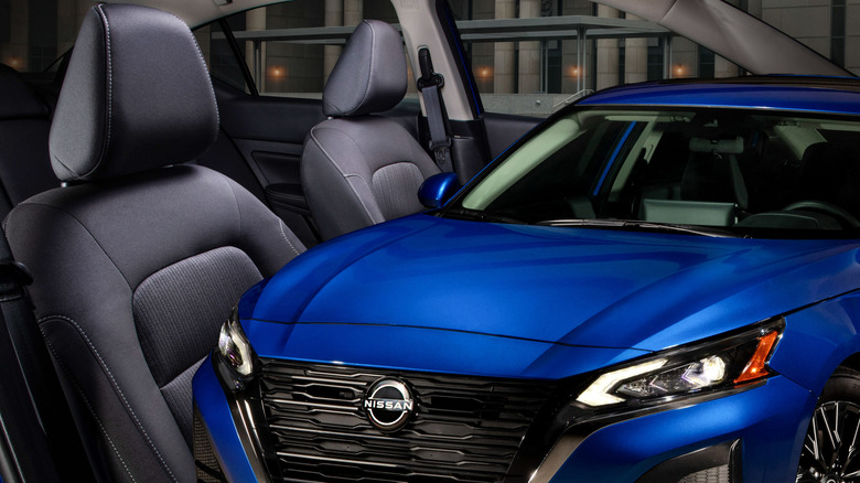 2025 Nissan Altima SV Special Edition-6 copy