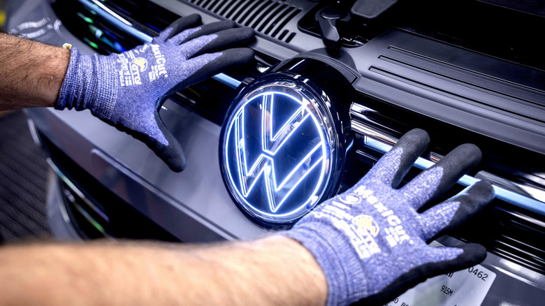 DB2024FA00021_large copy