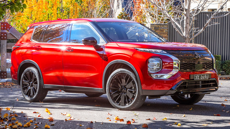 Mitsubishi-Outlander-new-report
