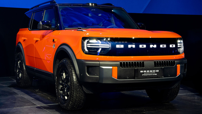 Ford-Bronco-Basecamp