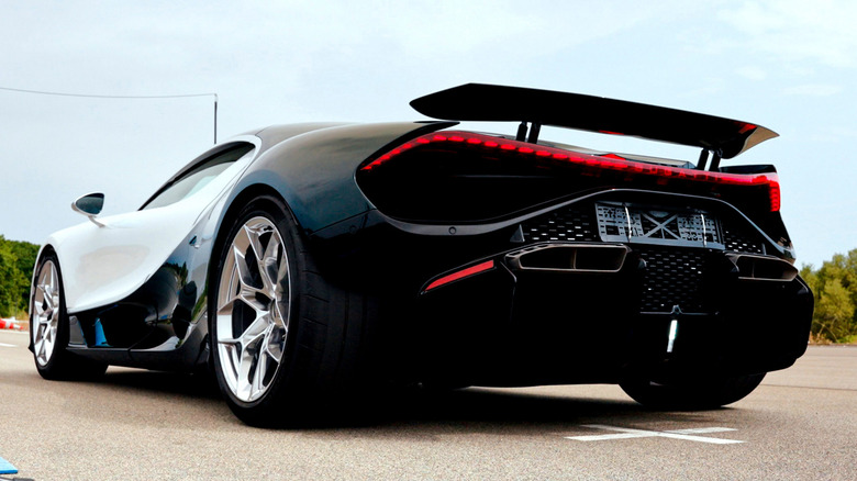 01 2608 BUGATTI-Tourbillon-BTS-Ep18 copy