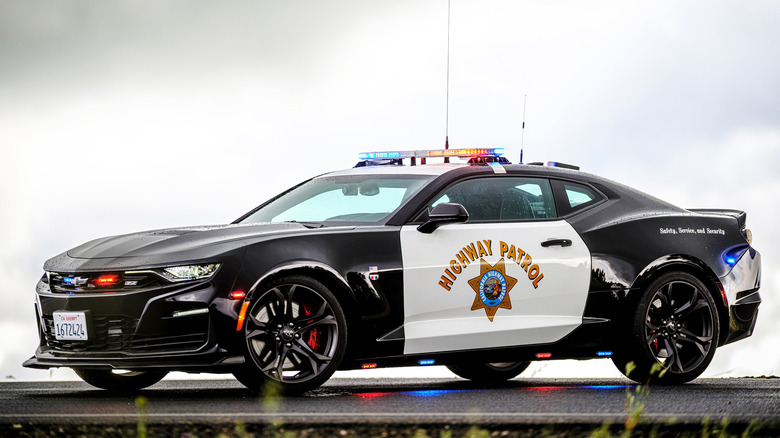 Chevrolet-Camaro-CHP-Police-1