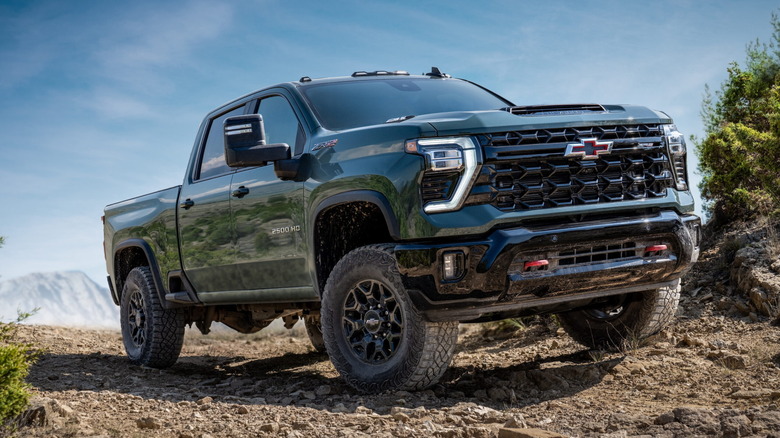 2027-GMC-Sierra-HD-HERO
