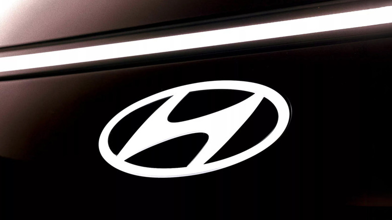 Hyundai Logo