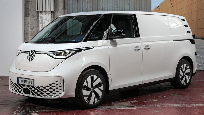VW-ID-Buzz-Cargo-LWB