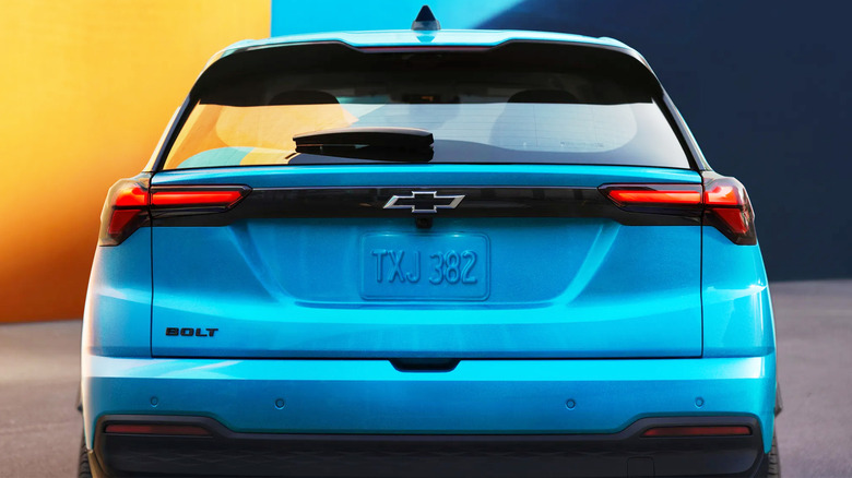2027-Chevrolet-Bolt-929-10kk