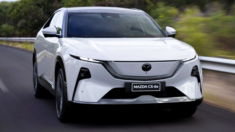 Mazda-CX-6e-Australia-1kk
