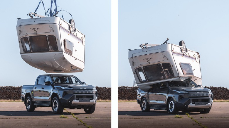 Toyota Hilux - Indestructible Stunt - UK (main)