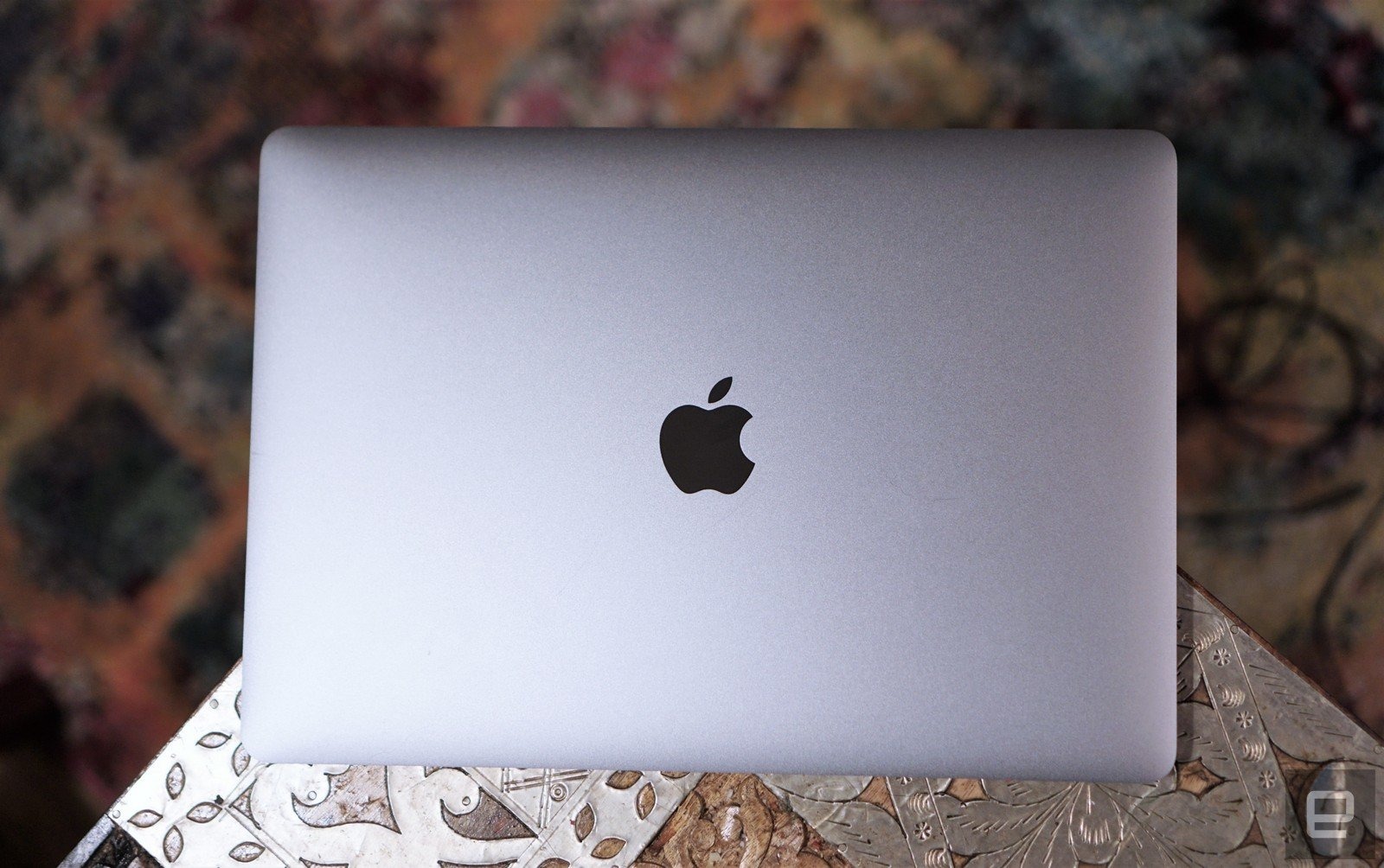 Apple MacBook Pro 2018 シルバー Amazon.com: Apple 2018 MacBook Pro with 2.7GHz Intel Core i7 (13