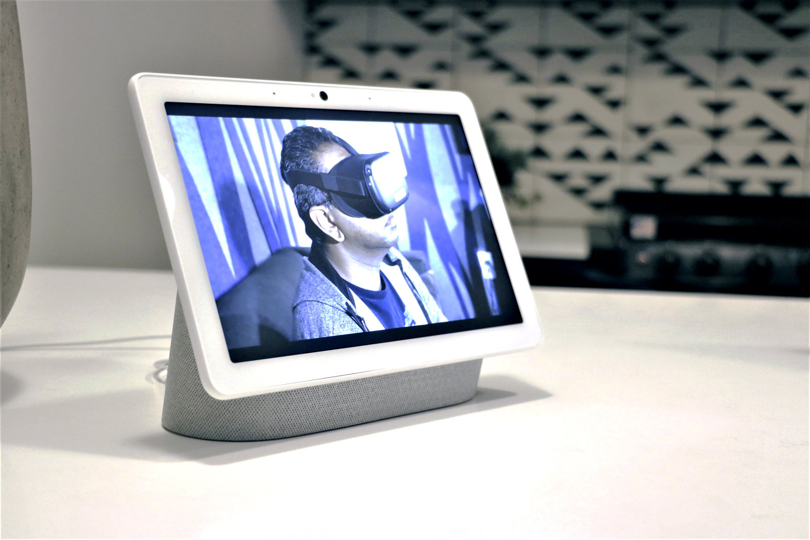 0730 Google Nest Hub Max スマートホームディスプレイ Nest Hub Max 10