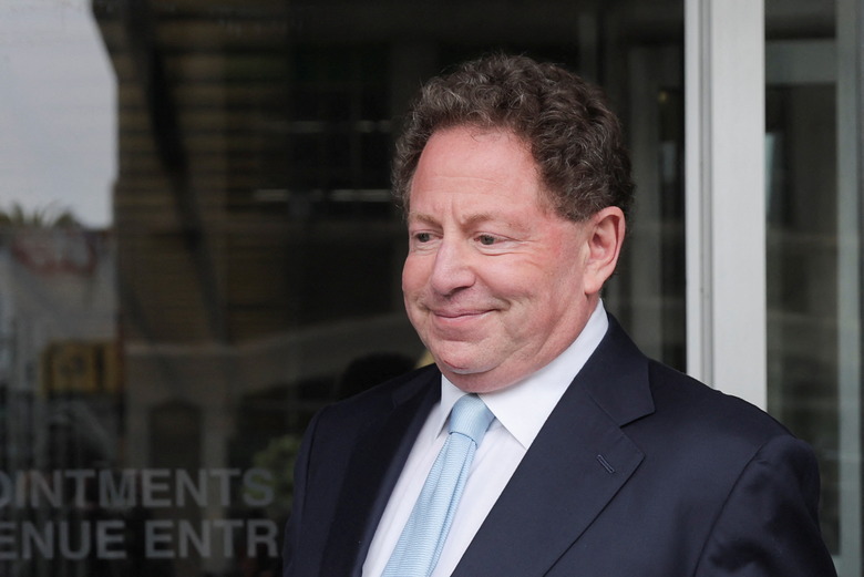 Activision Blizzard CEO Bobby Kotick leaves after testifying at the northern district of California during a trial as U.S. Federal Trade Commission seeks to stop Microsoft deal to buy Activision Blizzard, in Downtown San Francisco, California, U.S. June 28, 2023. REUTERS/Carlos Barria