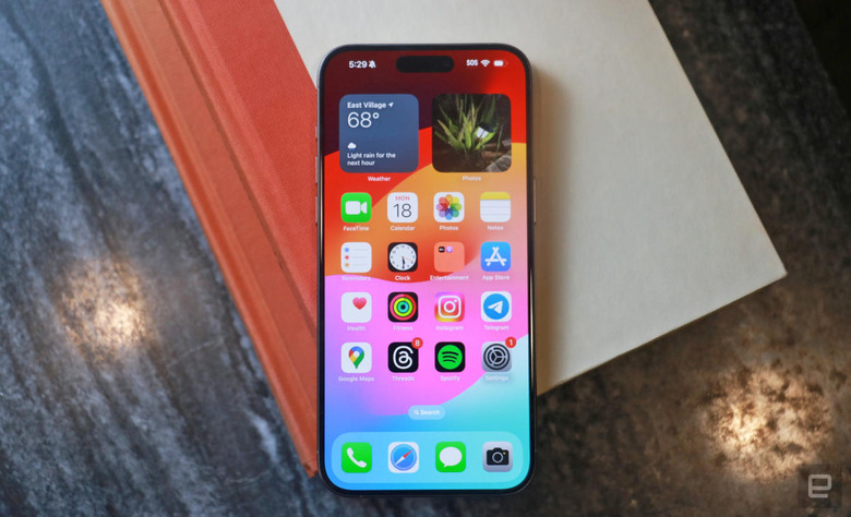 Apple reportedly overhauling Siri with AI to provide voice control of apps