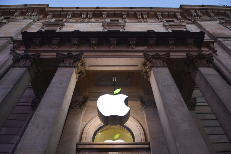 GLASGOW, UNITED KINGDOM - APRIL 22: The Apple Store logo leaf is turned green in Buchanan Street for Earth Day on April 22, 2015 in Glasgow, Scotland. (Photo by Martin Grimes/Getty Images for Apple)