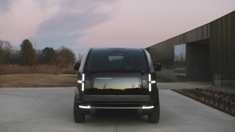 Canoo Premium electric SUV