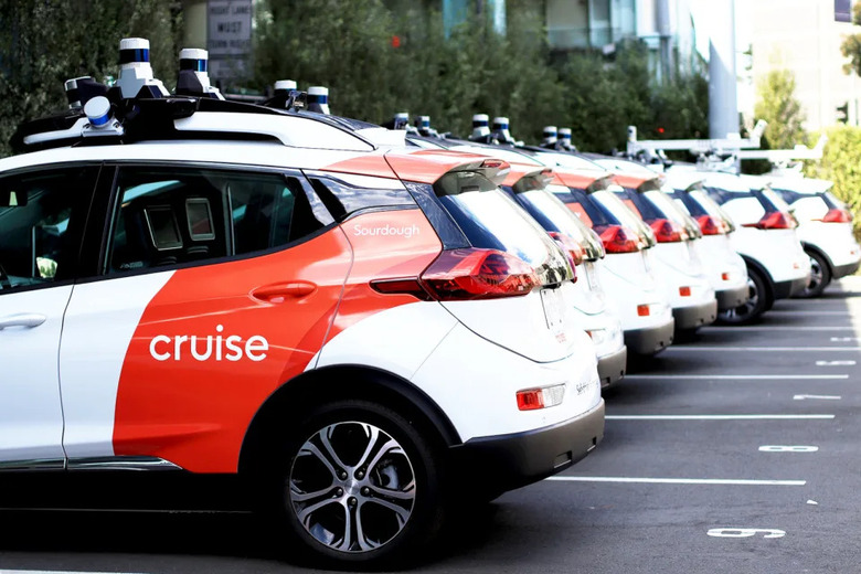 Cruise and Uber have reached a deal that would add robotaxis to the ride sharing app's fleet of vehicles.