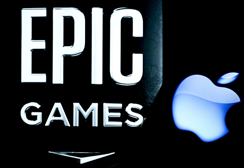 ANKARA, TURKIYE - JUNE 20: The logo of Epic Games is displayed next to the logo of Apple in Ankara, Turkiye on June 20, 2023. (Photo by Arda Kucukkaya/Anadolu Agency via Getty Images)
