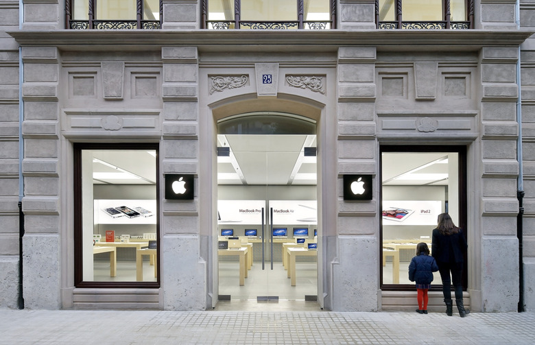 The facade of an Apple Store in Spain.