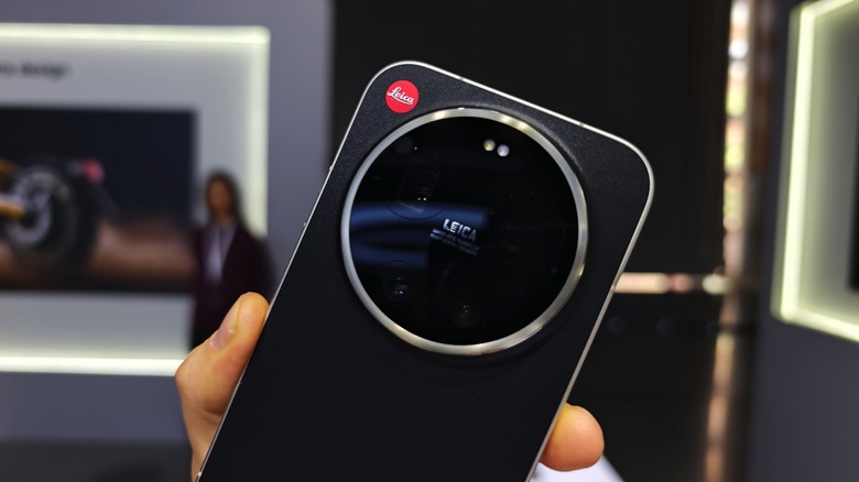 Leica Leitzphone by Xiaomi hands-on at MWC 2026§