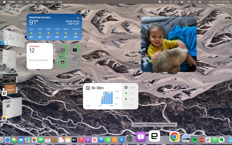 macOS Sonoma desktop with widgets