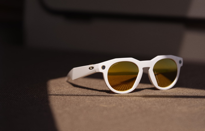 Oakley Meta HSTN glasses in white with gold accents