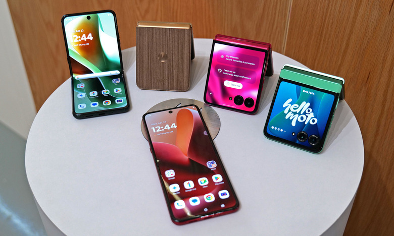 The new 2025 Moto Razr family is comprised of three models ranging in price from $700 to $1,300. 