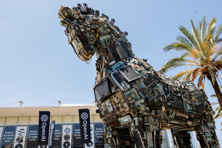 FILE PHOTO: A view shows banners on the Tel Aviv University campus as Sam Altman, CEO of Microsoft-backed OpenAI and ChatGPT creator is due to speak in Tel Aviv, Israel June 5, 2023. REUTERS/Amir Cohen/File Photo