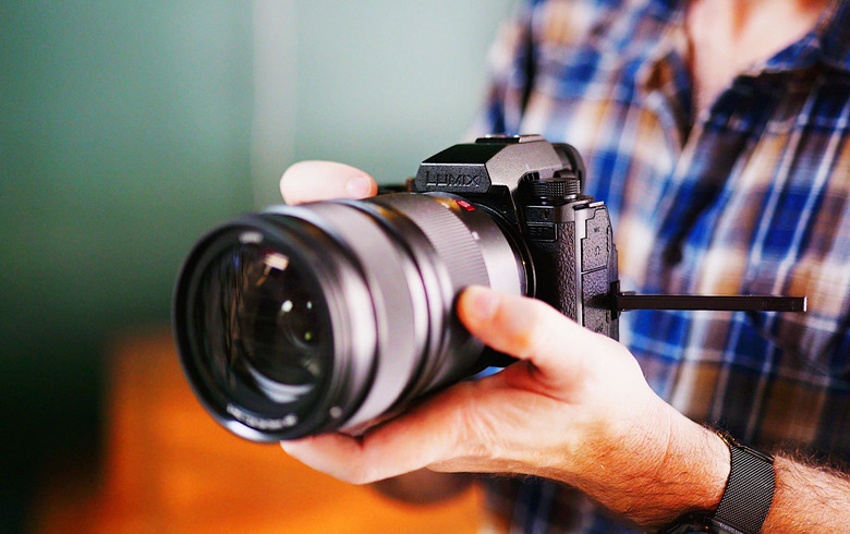 Panasonic S5IIX review: Power and value in one vlogging package