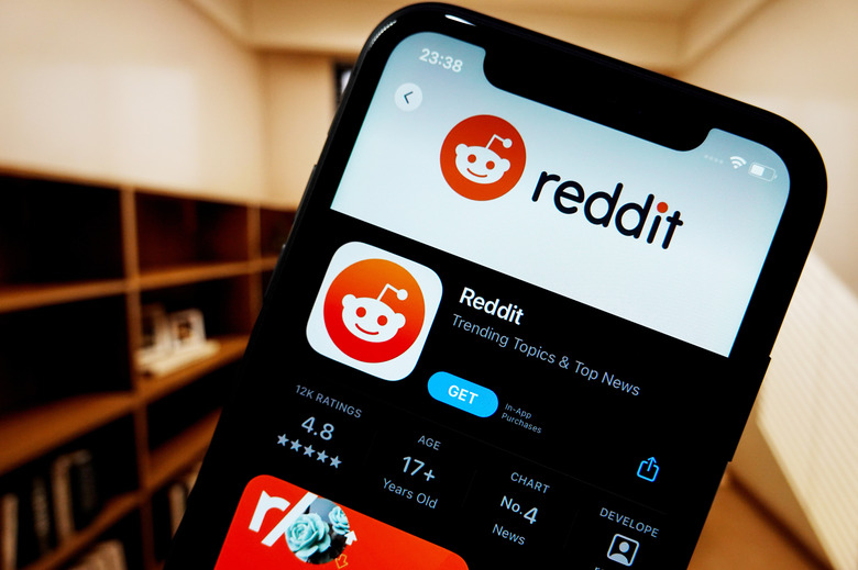 CHINA - 2023/07/29: In this photo illustration, the Reddit app logo is displayed on the screen of a smartphone. (Photo Illustration by Sheldon Cooper/SOPA Images/LightRocket via Getty Images)