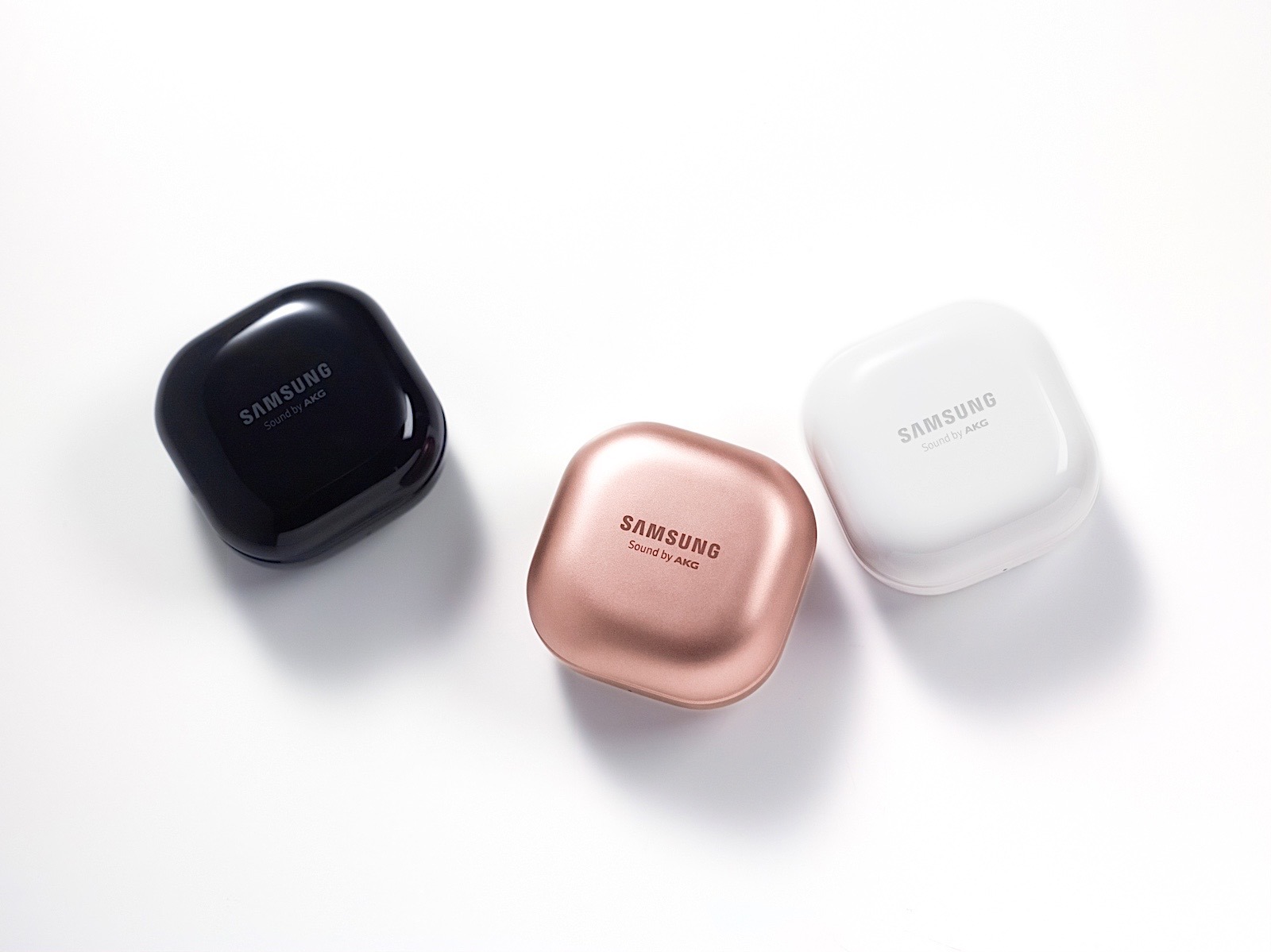 Samsung's Galaxy Buds Live offer 'open' ANC and hands-free access