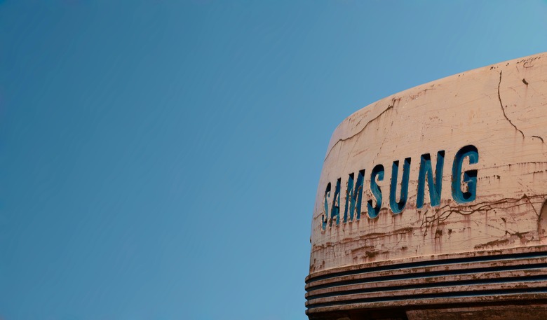 Samsung written on a sand-soaked building. 