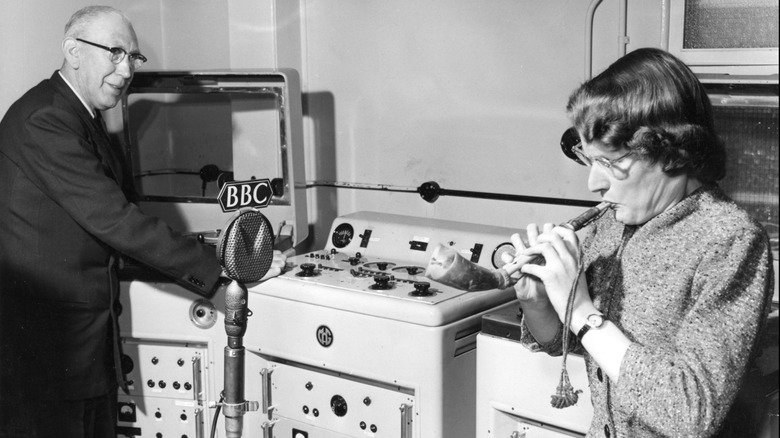 Archive image of Delia Oram at the BBC Radiophonic Workshop