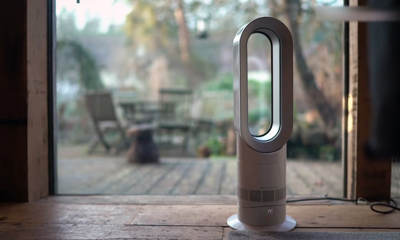 The Dyson Hot+Cool Jet Focus sitting in an entryway.