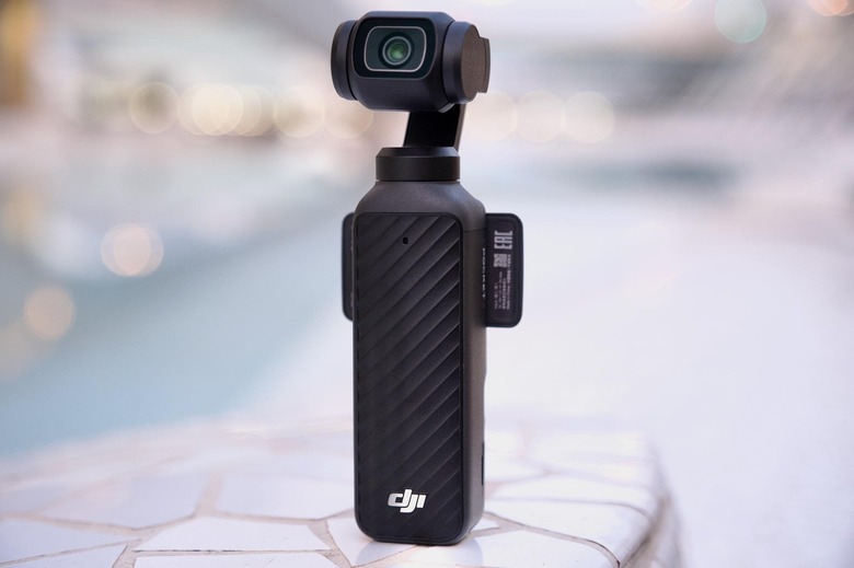DJI Osmo Pocket 4