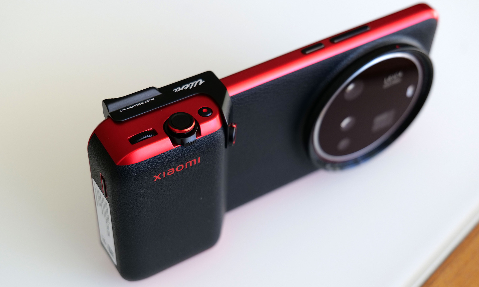 Xiaomi 15 Ultra Photography Leicaカメラ Xiaomi's Leica-Engineered 15 Ultra Smartphone Focuses on