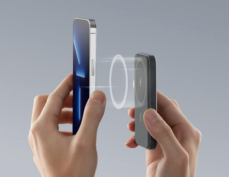 Anker 621 Magnetic Portable Charger (MagGo)