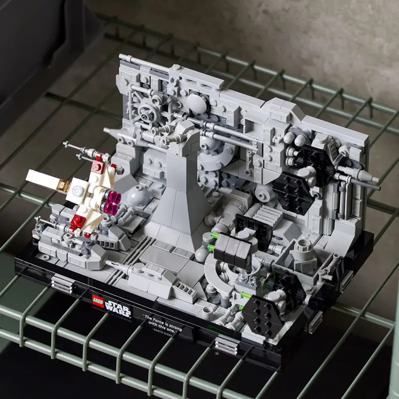 Lego Star Wars Death Star Trench Run Diorama