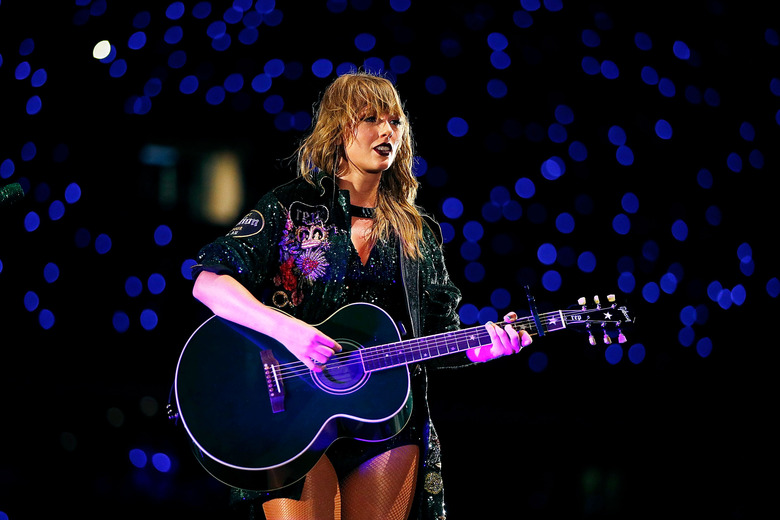 BRISBANE, AUSTRALIA - NOVEMBER 06:  Taylor Swift performs at The Gabba on November 6, 2018 in Brisbane, Australia.  (Photo by Don Arnold/TAS18/Getty Images)