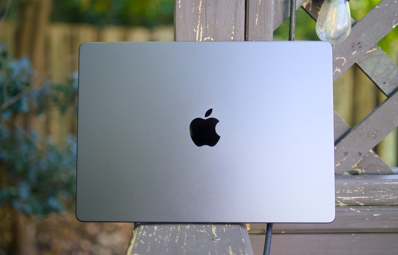 MacBook Pro 14-inch M5