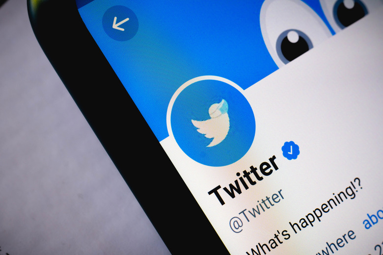 BRAZIL - 2020/12/23: In this photo illustration the close-up of the Twitter website seen displayed on a smartphone. (Photo Illustration by Rafael Henrique/SOPA Images/LightRocket via Getty Images)